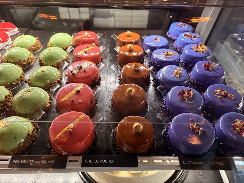 Figaro Dessert Cafe photo 4