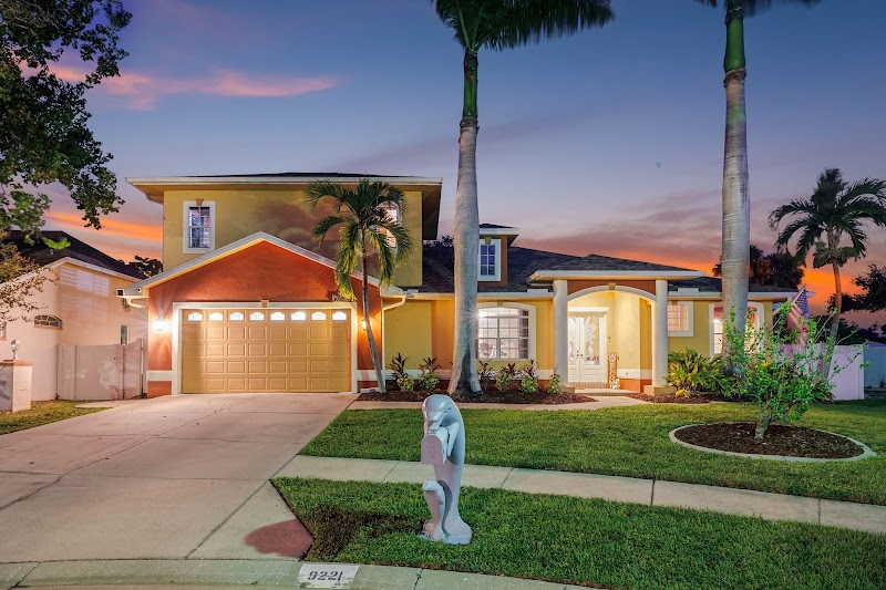 Cooper McMartin Real Estate Agent photo 3