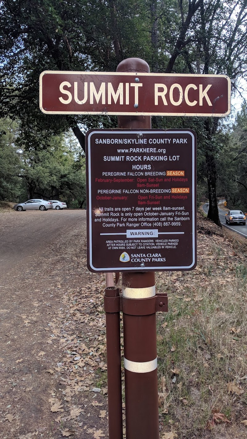 Parking Summit Rock photo 3