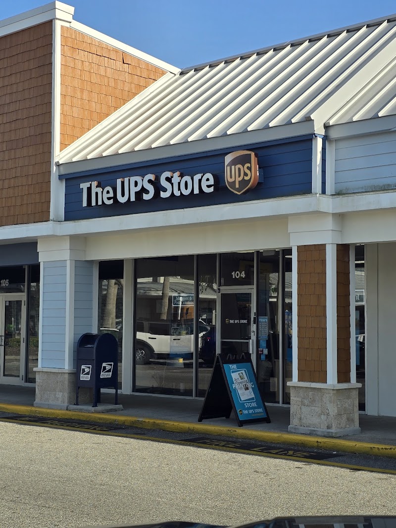 The UPS Store photo 3