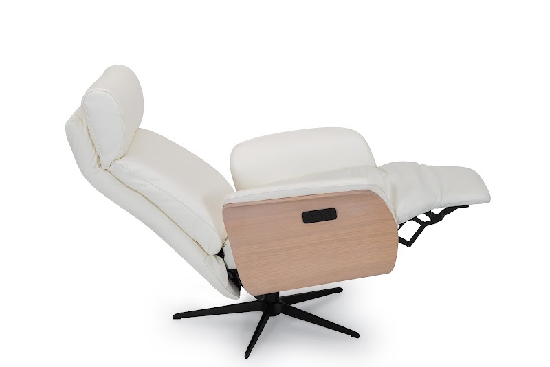 THE FURNITURE WAREHOUSE photo 4