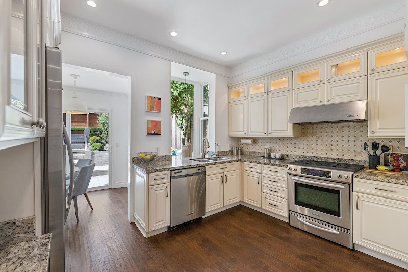 Pacific Edge Real Estate photo 3