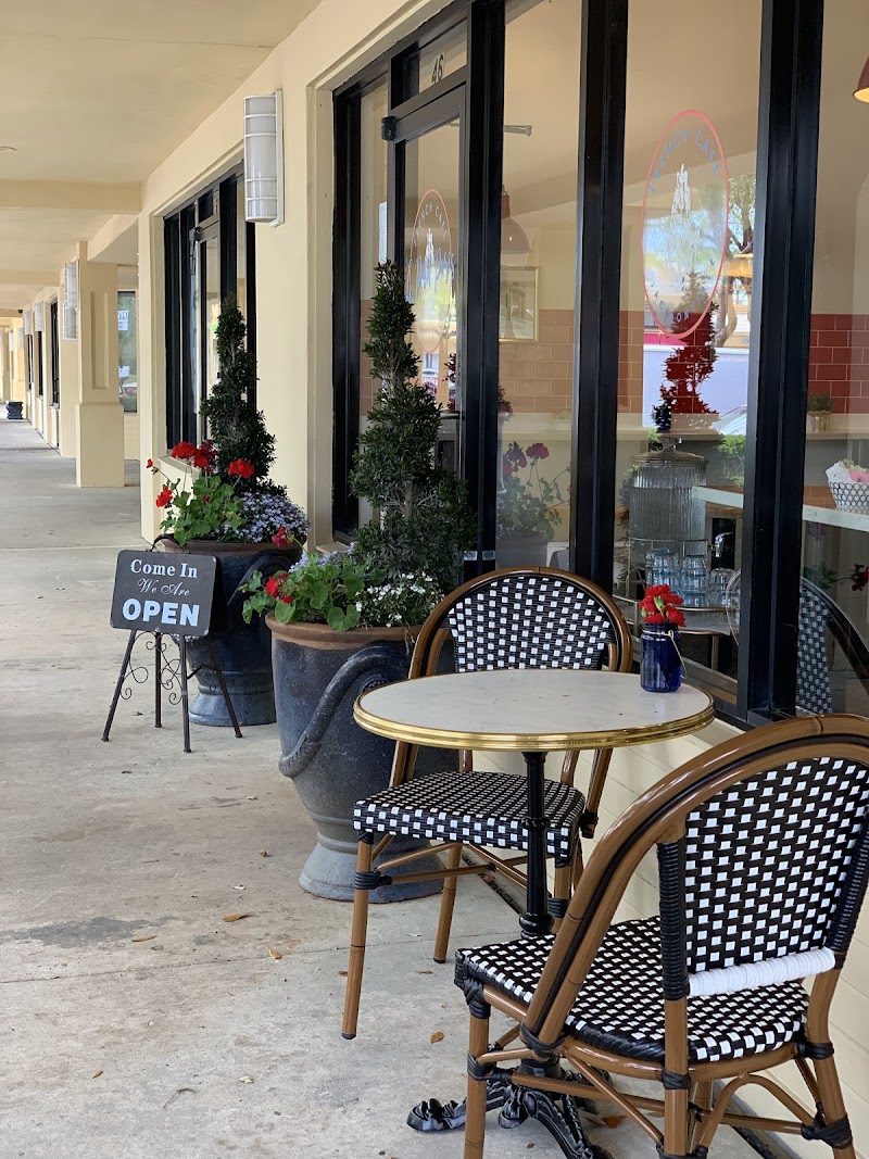 Photo of Le Petit Paris Cafe Mandarin