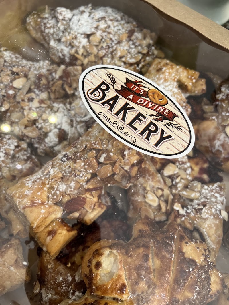 It's A Divine Bakery photo 5