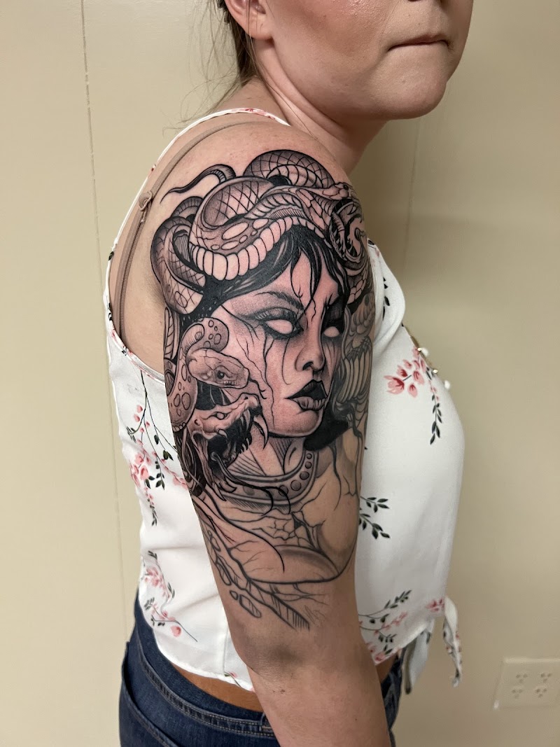Blackline Tattoo Company photo 4