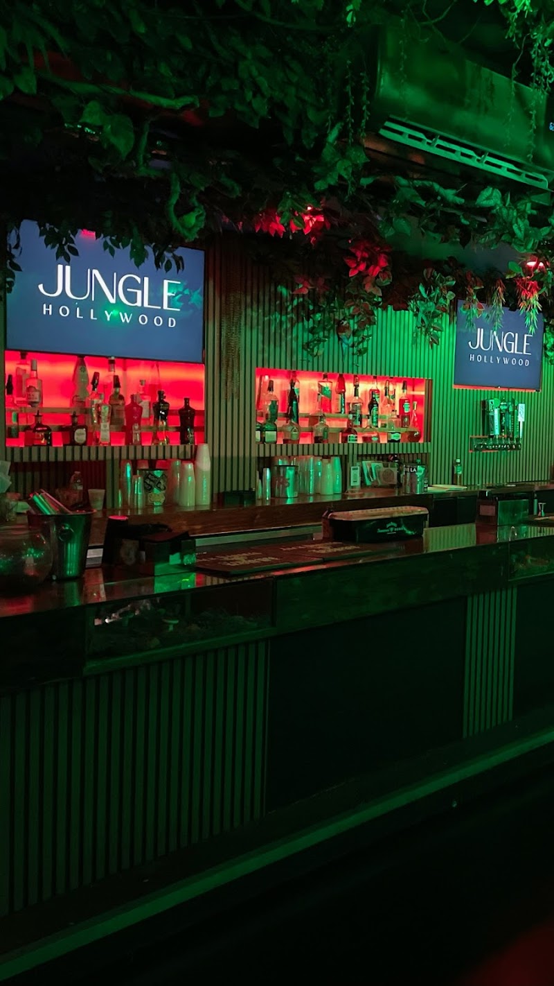 Jungle Hollywood photo 2