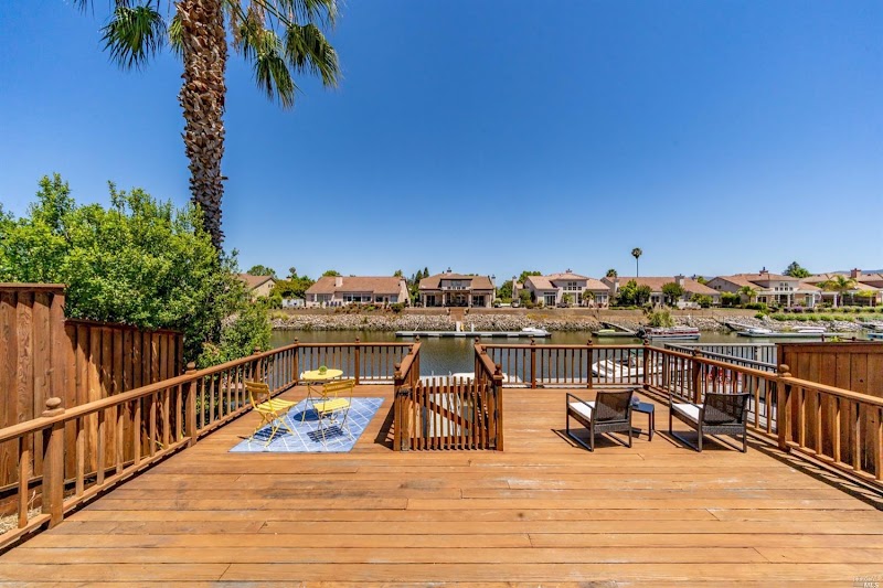 Coldwell Banker Brokers of the Valley: Avi Strugo photo 4