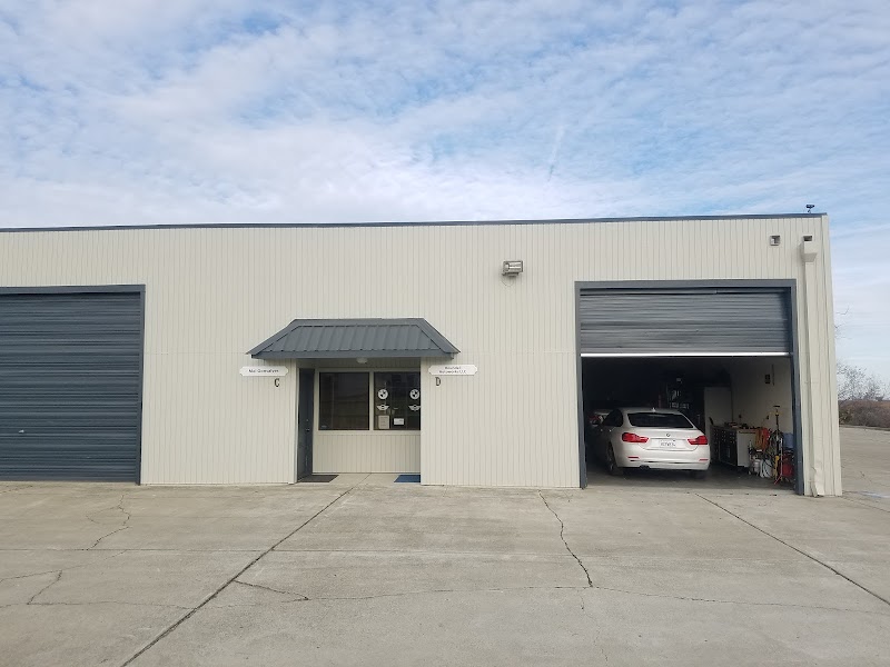 Photo of Roundel Autoworks