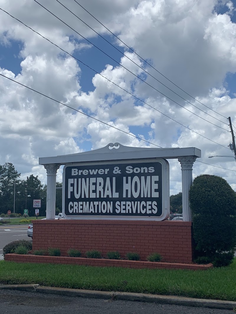 Photo of Brewer & Sons Funeral Homes - Brooksville Chapel