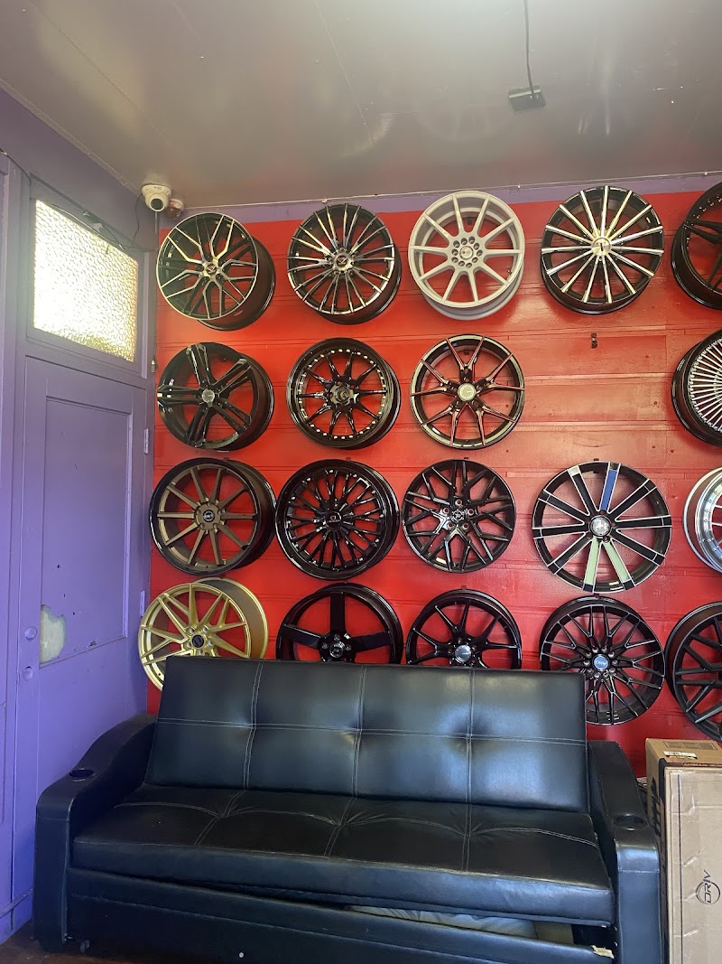 TIRE WHEEL DISCOUNTED photo 4