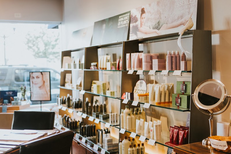 Varuna Aveda Salon Spa photo 3