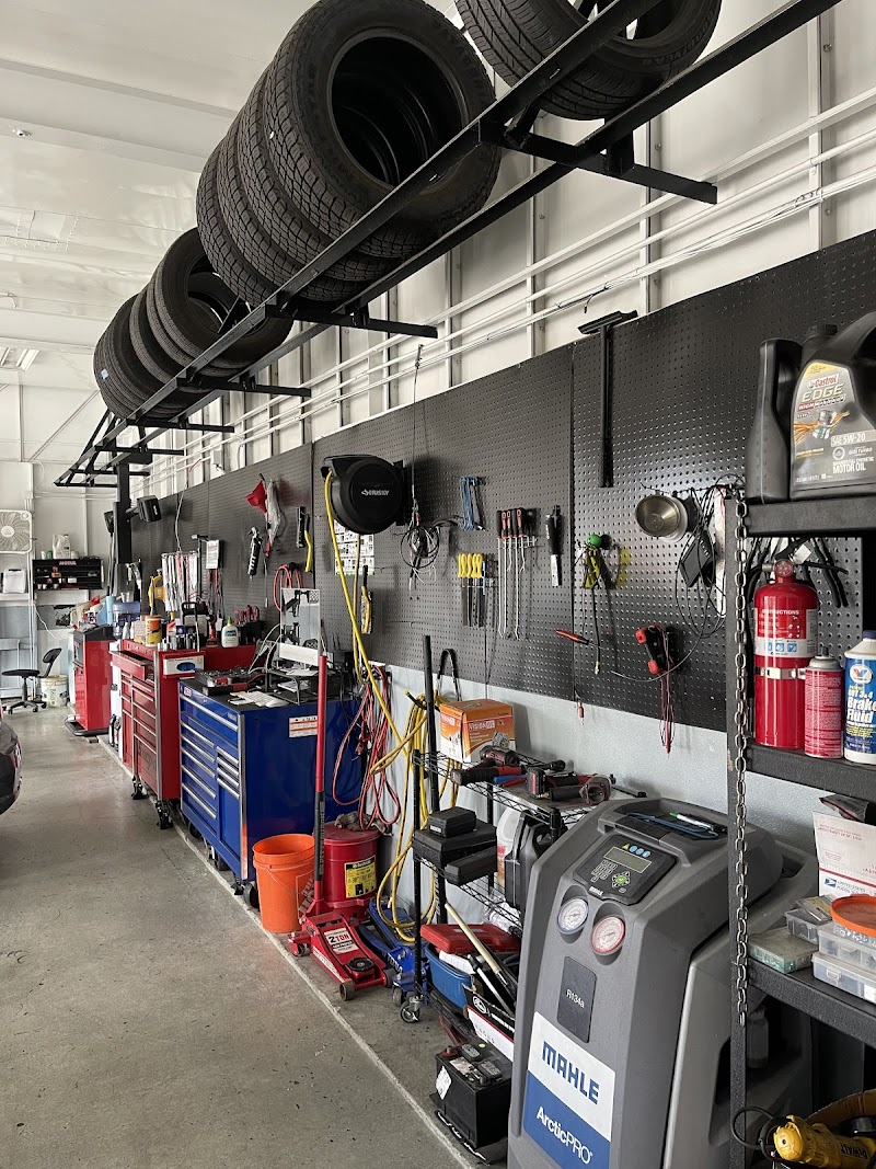 UNITED AUTO REPAIR AND TIRES photo 3