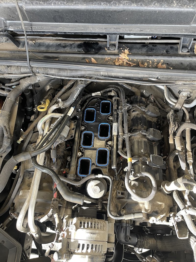 UNITED AUTO REPAIR AND TIRES photo 4
