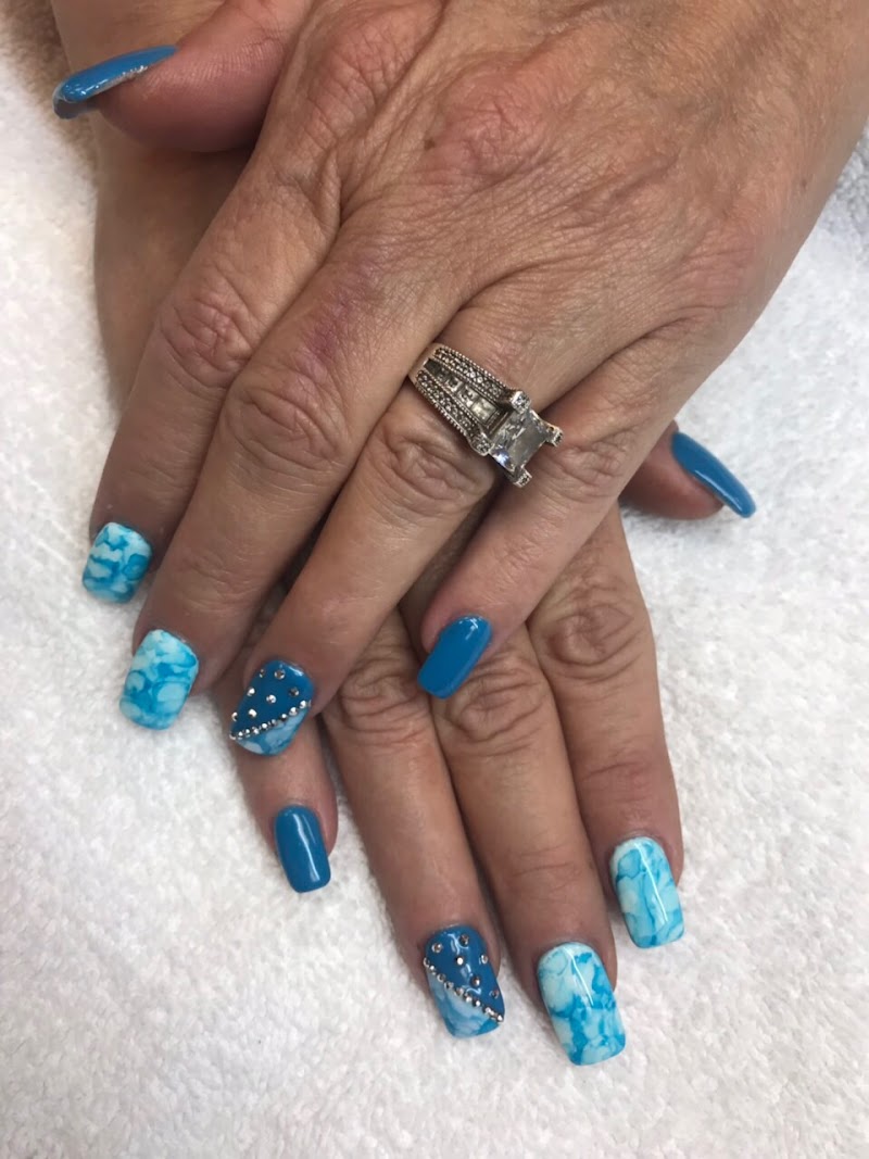 Marshall Nail & Spa photo 5