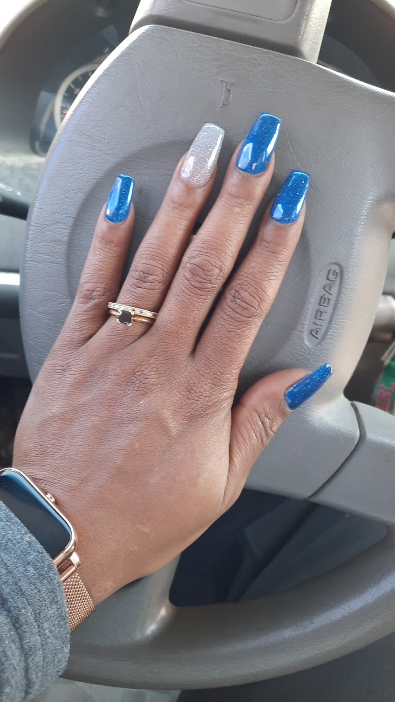 Marshall Nail & Spa photo 3