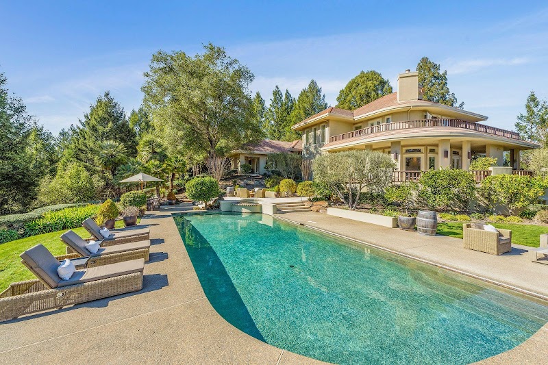 The Lucero Group - Vanguard Properties photo 3