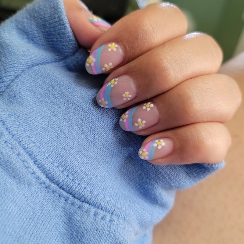 Queen Bee Nails & Spa photo 4