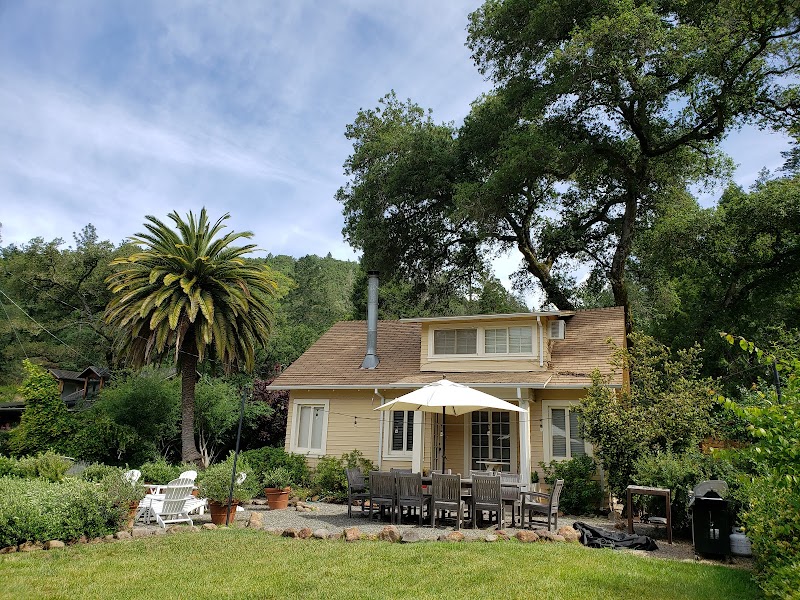 Scarlett's Country Inn photo 2