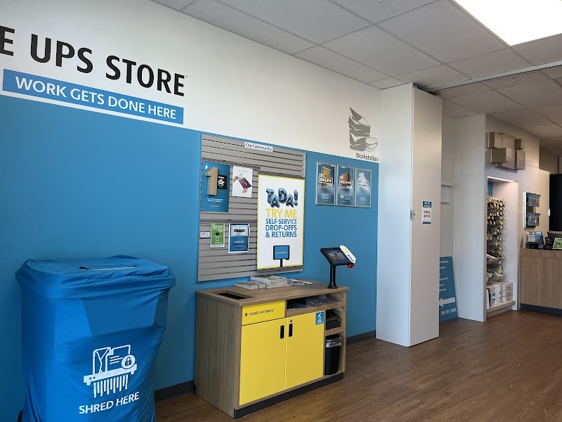 The UPS Store photo 2