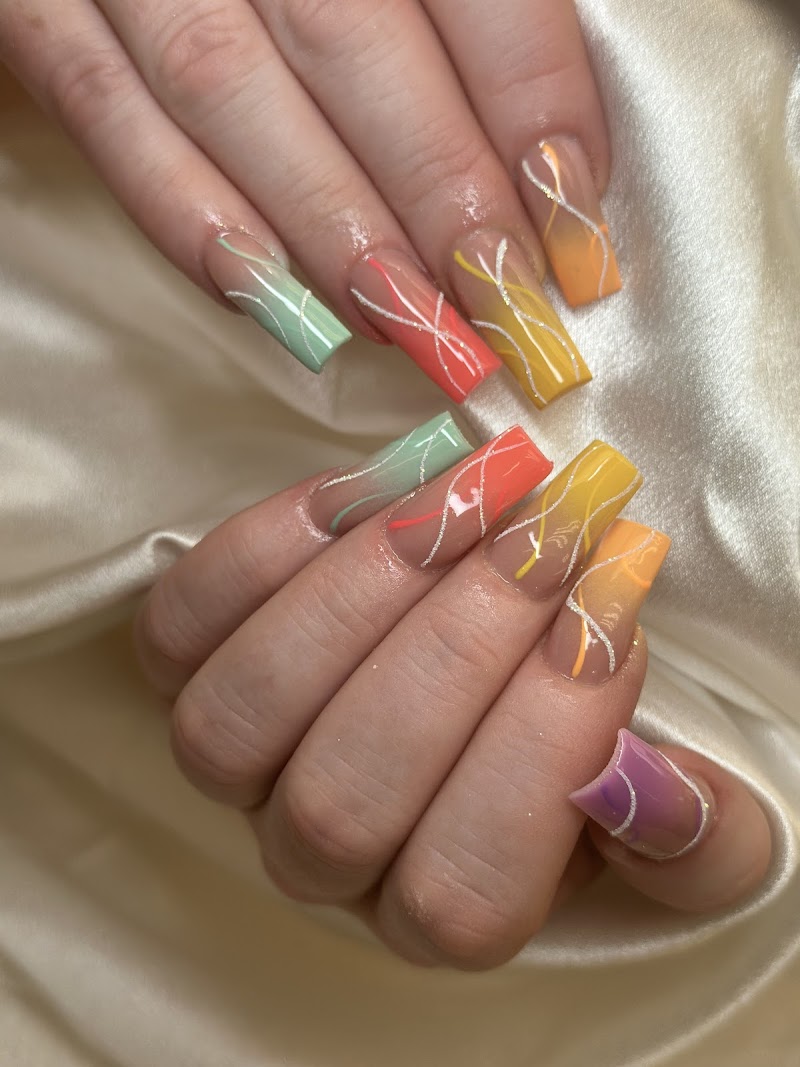 Spa Day Hair and Nails photo 4