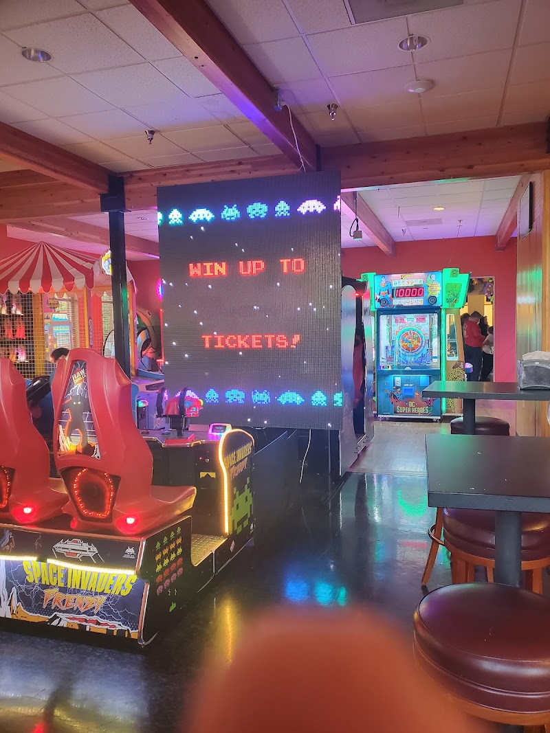 Lakeshore Lanes photo 4