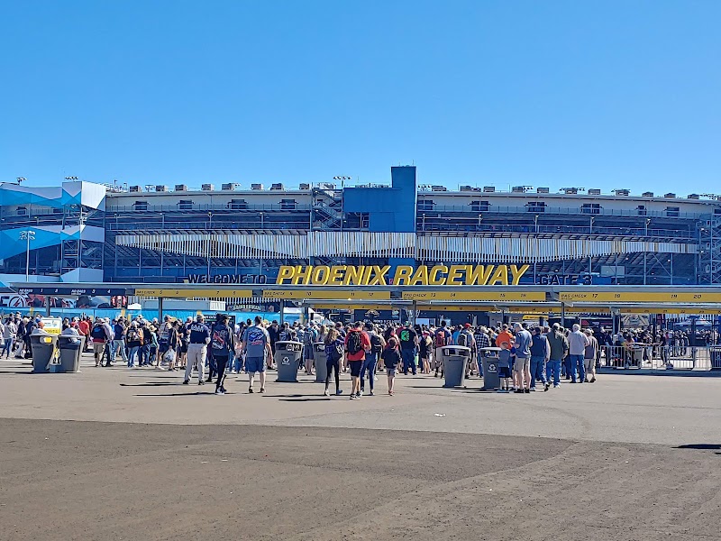 Phoenix Raceway photo 3