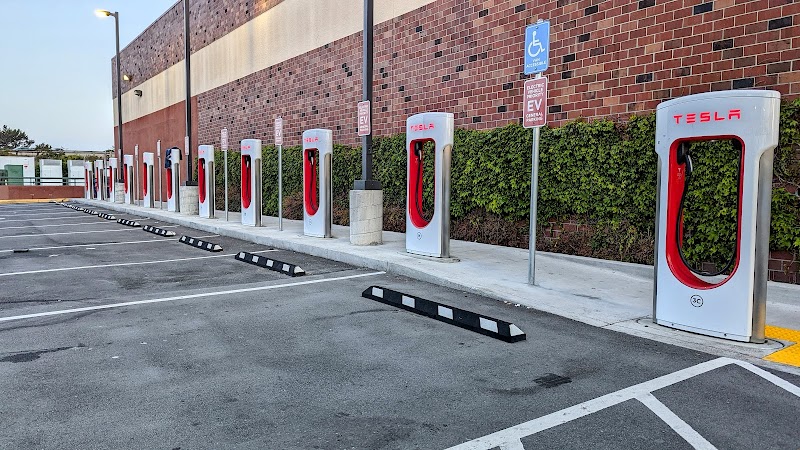 Tesla Supercharger photo 3