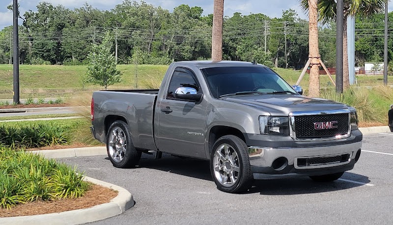 PRIME AUTO & TRUCK SALES LLC photo 4