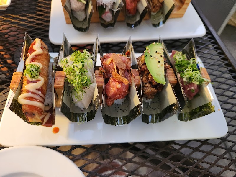 moment sushi photo 3