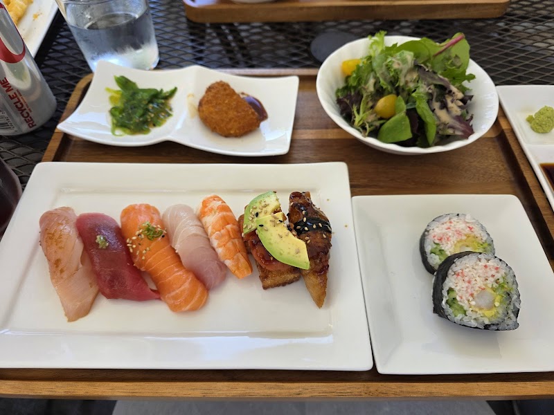 moment sushi photo 4