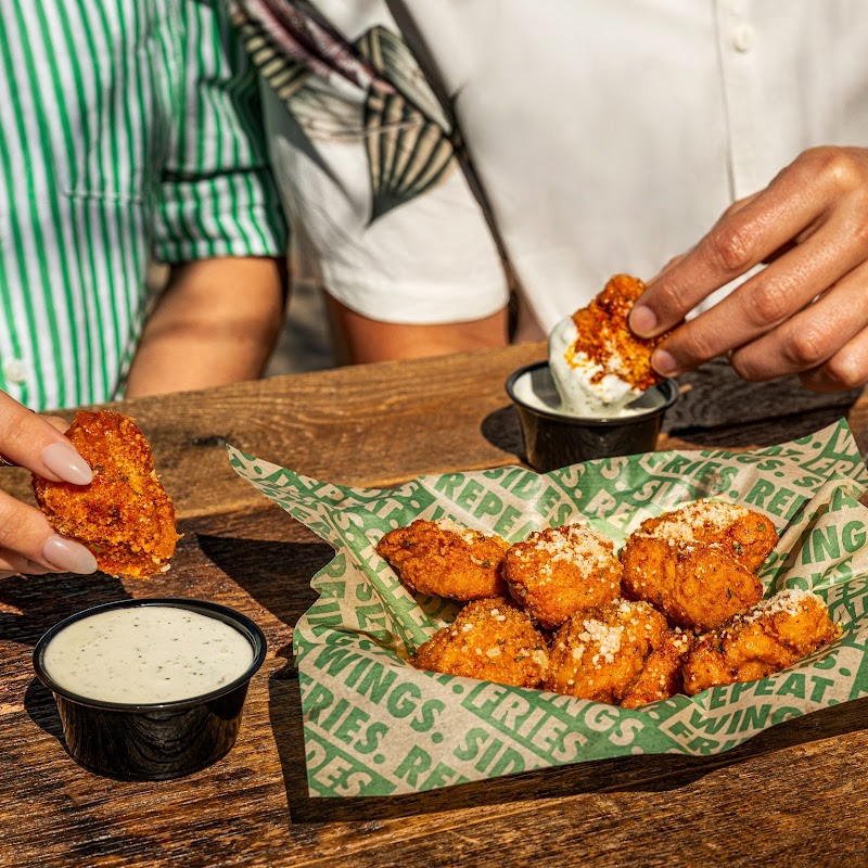 Wingstop photo 3