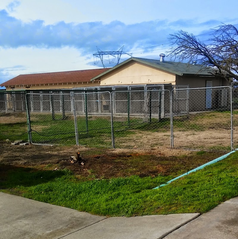 Tail Wag Inn Veterinary Hospital and Boarding Kennel photo 4