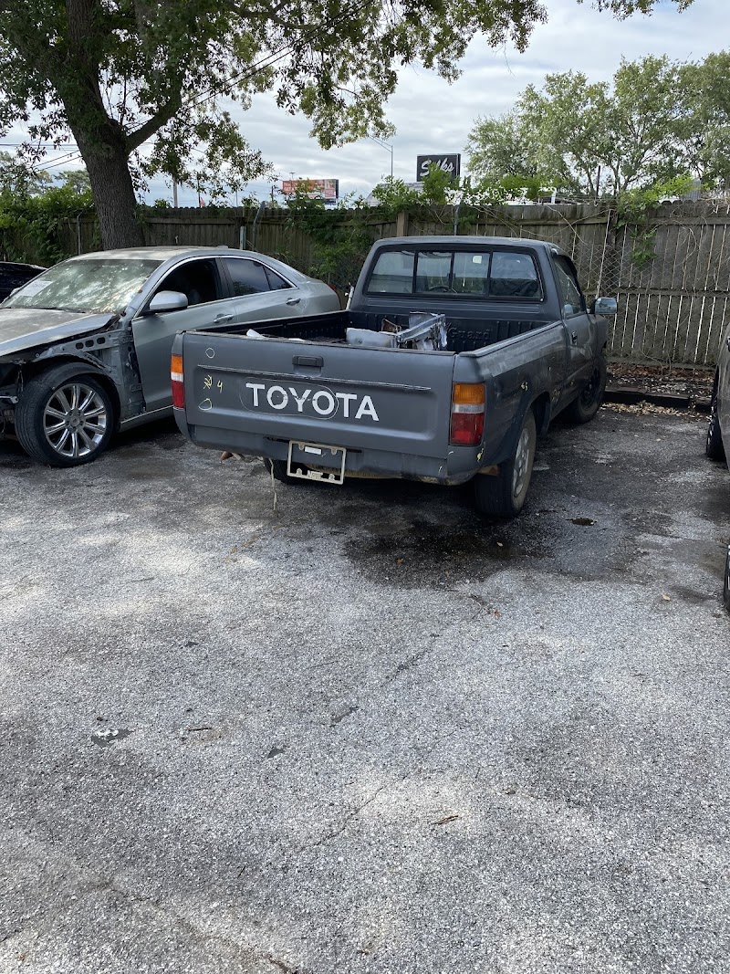 Cruz Auto Body Repair photo 5