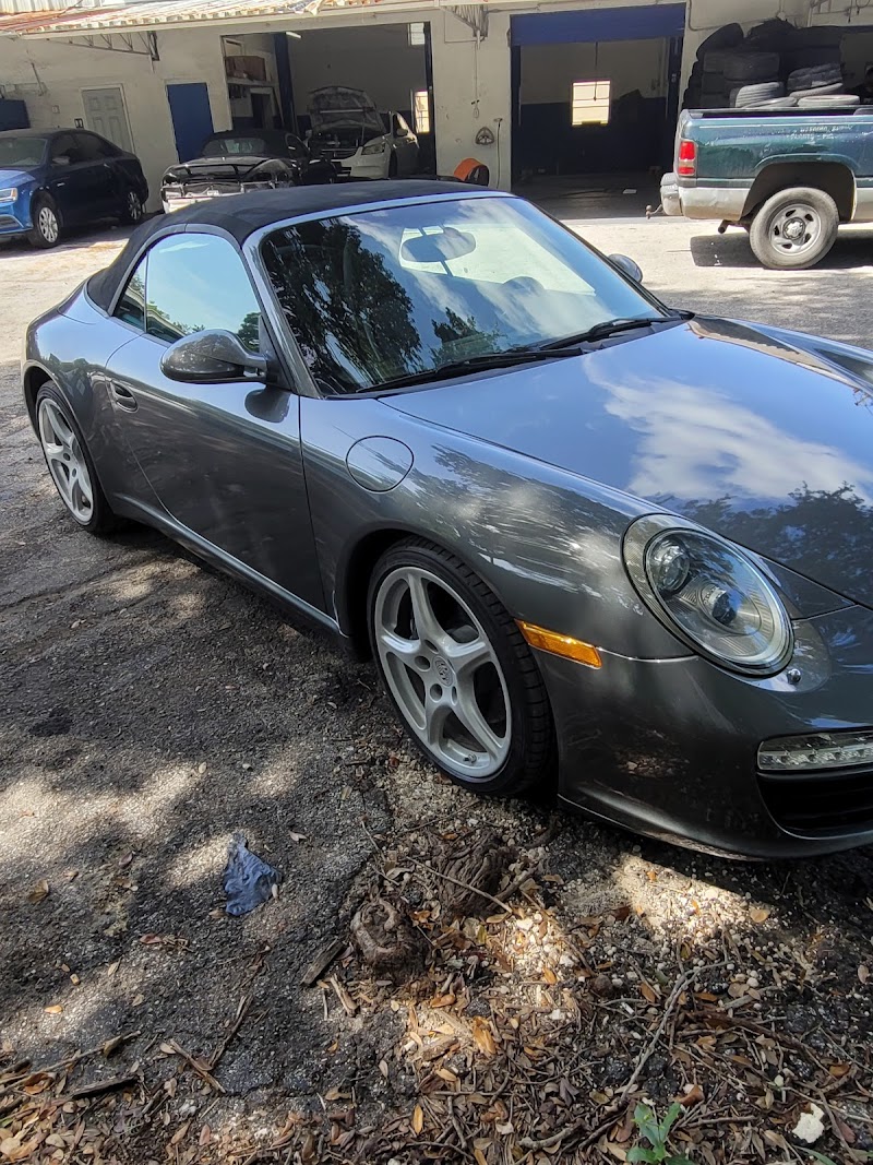 Cruz Auto Body Repair photo 3