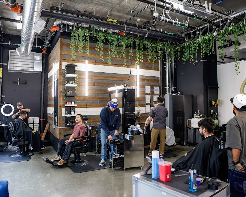 G. Circle Barber Lounge photo 5