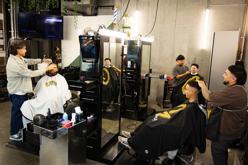 G. Circle Barber Lounge photo 2
