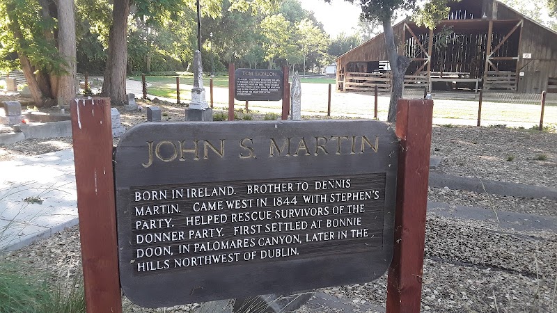 Dublin Pioneer Cemetery photo 2