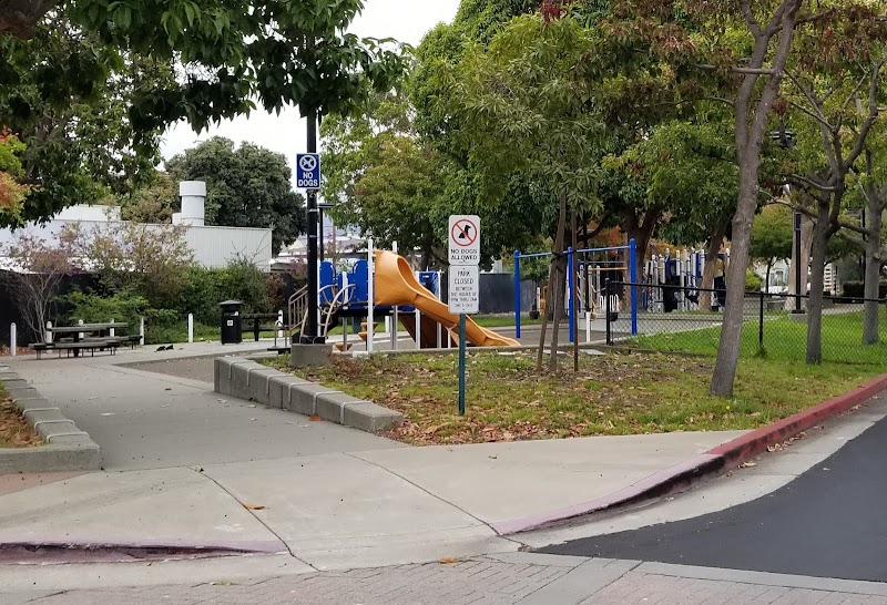Stanford Avenue Park photo 2