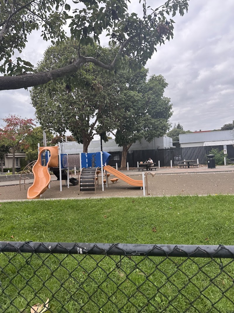 Stanford Avenue Park photo 4