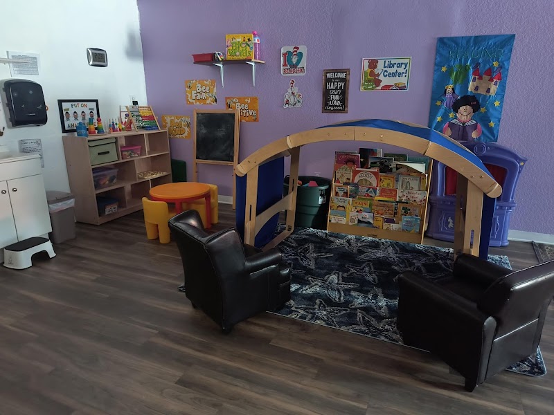 Little Bees Early Learning Center Commercial Way photo 3