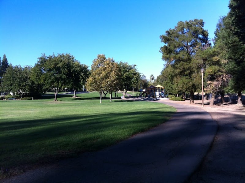 Beelard Park photo 2