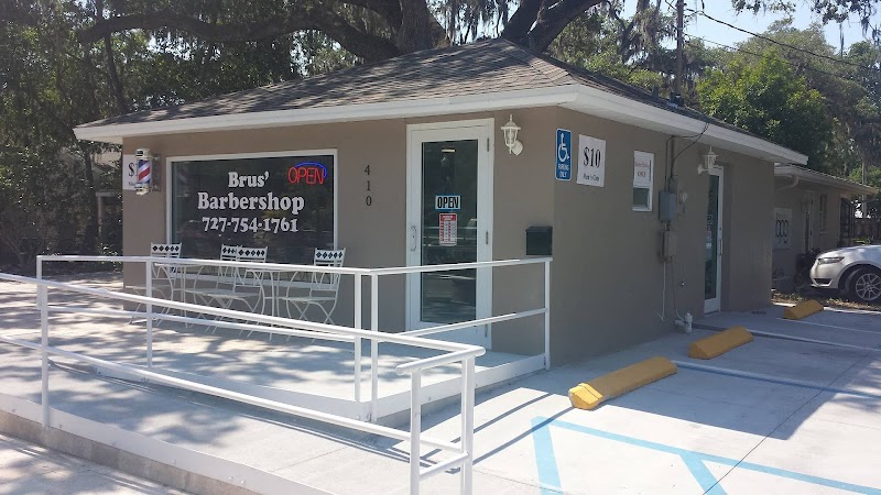 Brus' Barbershop photo 2