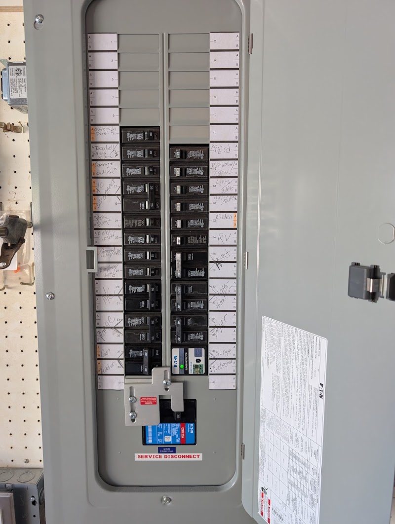 SafeCircuit Electric & Lighting photo 4
