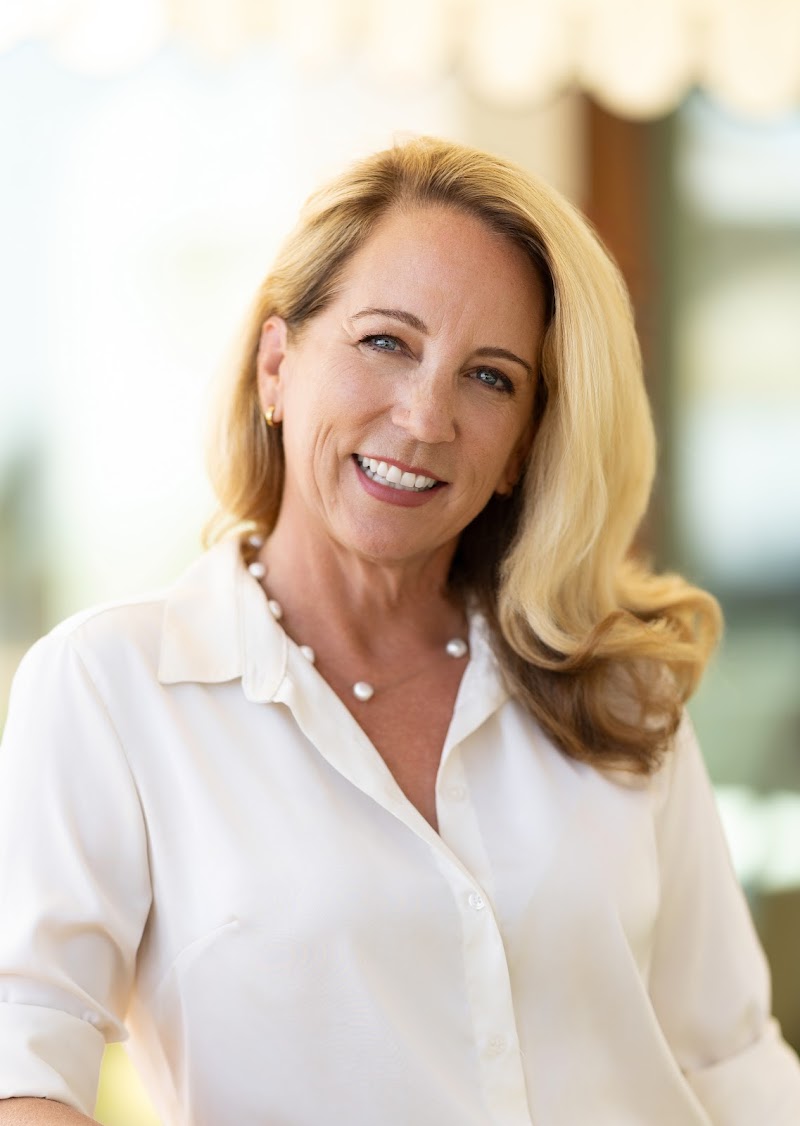 Photo of Paige Brown | Silicon Valley Real Estate Advisor | Compass