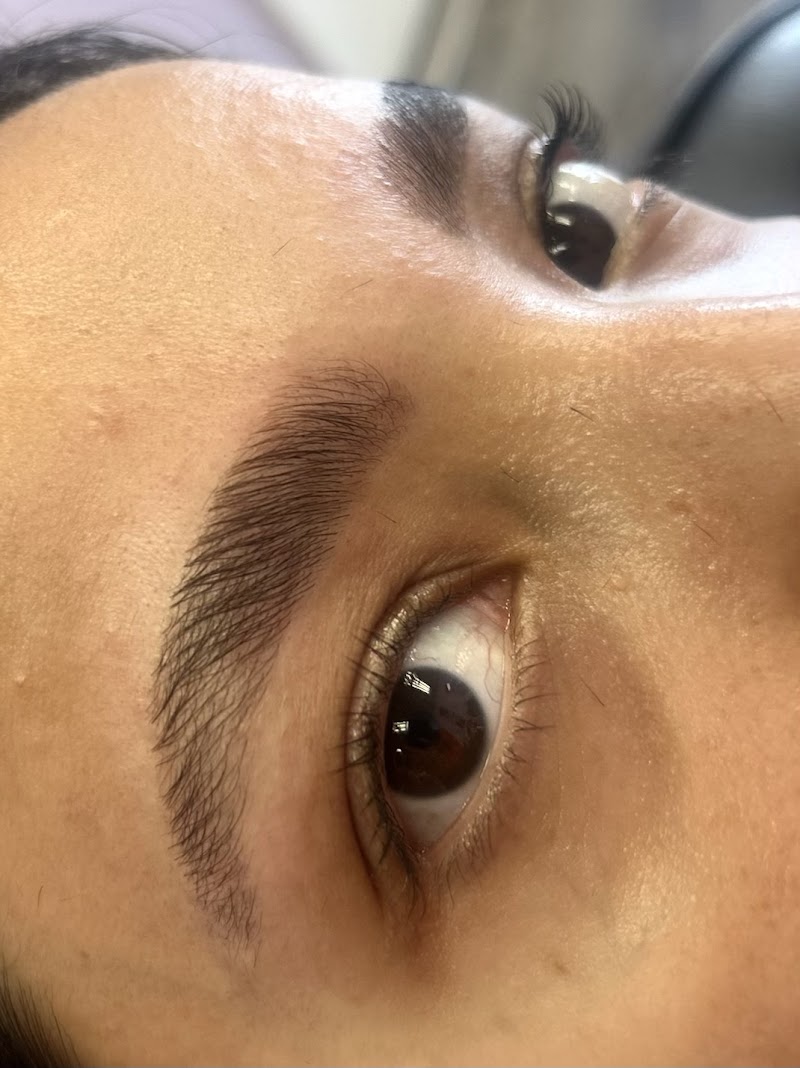 Glamour Threading photo 5