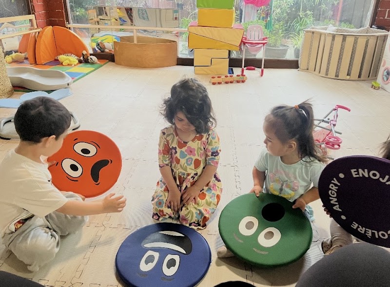 APRENDE JUGANDO CHILDCARE photo 2