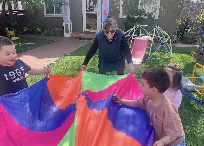 APRENDE JUGANDO CHILDCARE photo 5