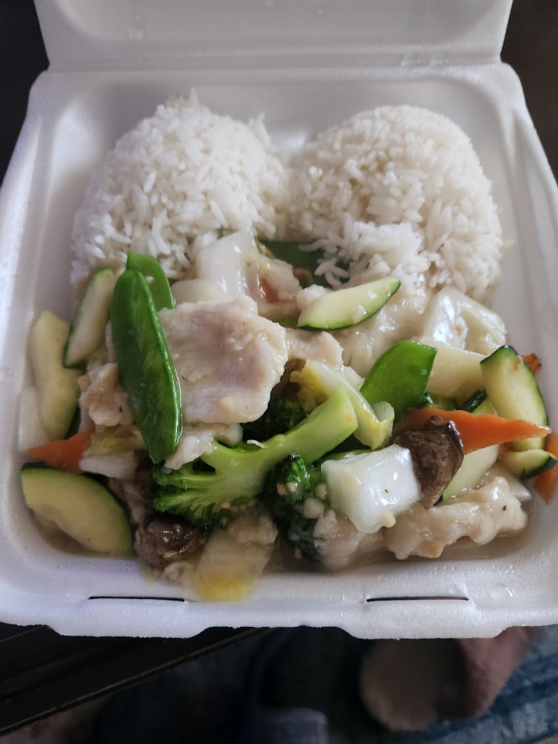 Lotus Garden Chinese Cuisine photo 5