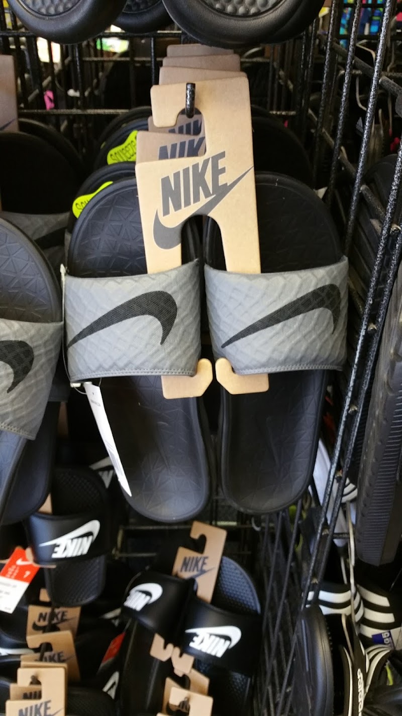 Big 5 Sporting Goods photo 3