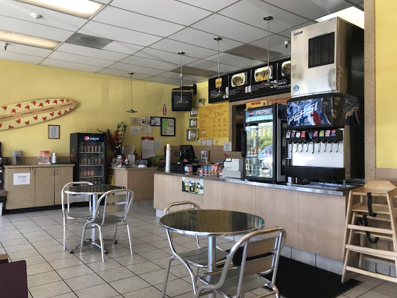 L & L Hawaiian Barbecue photo 3